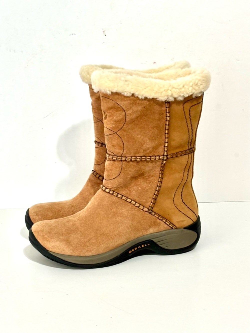Merrell Women's Size 6 Encore Peak Caramel Brown Suede Faux Fur Lined Boots EUC